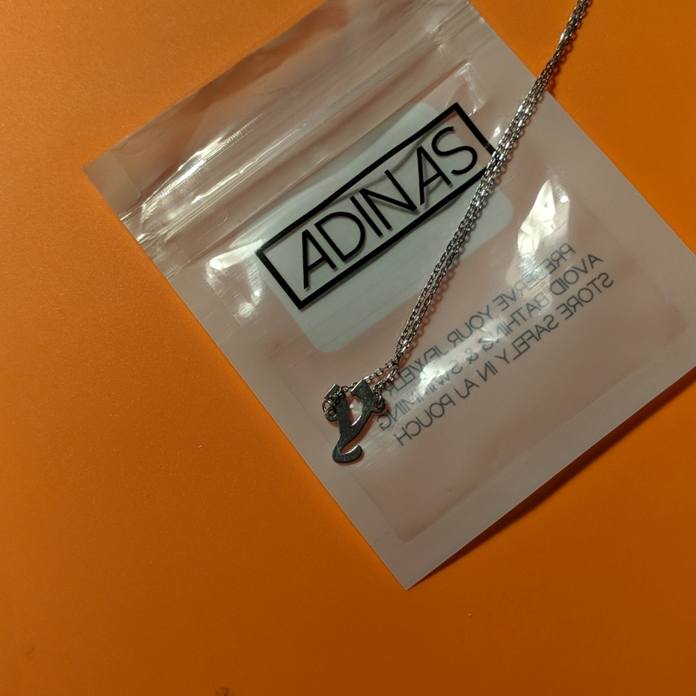 Adinas Jewels Gothic Y initial